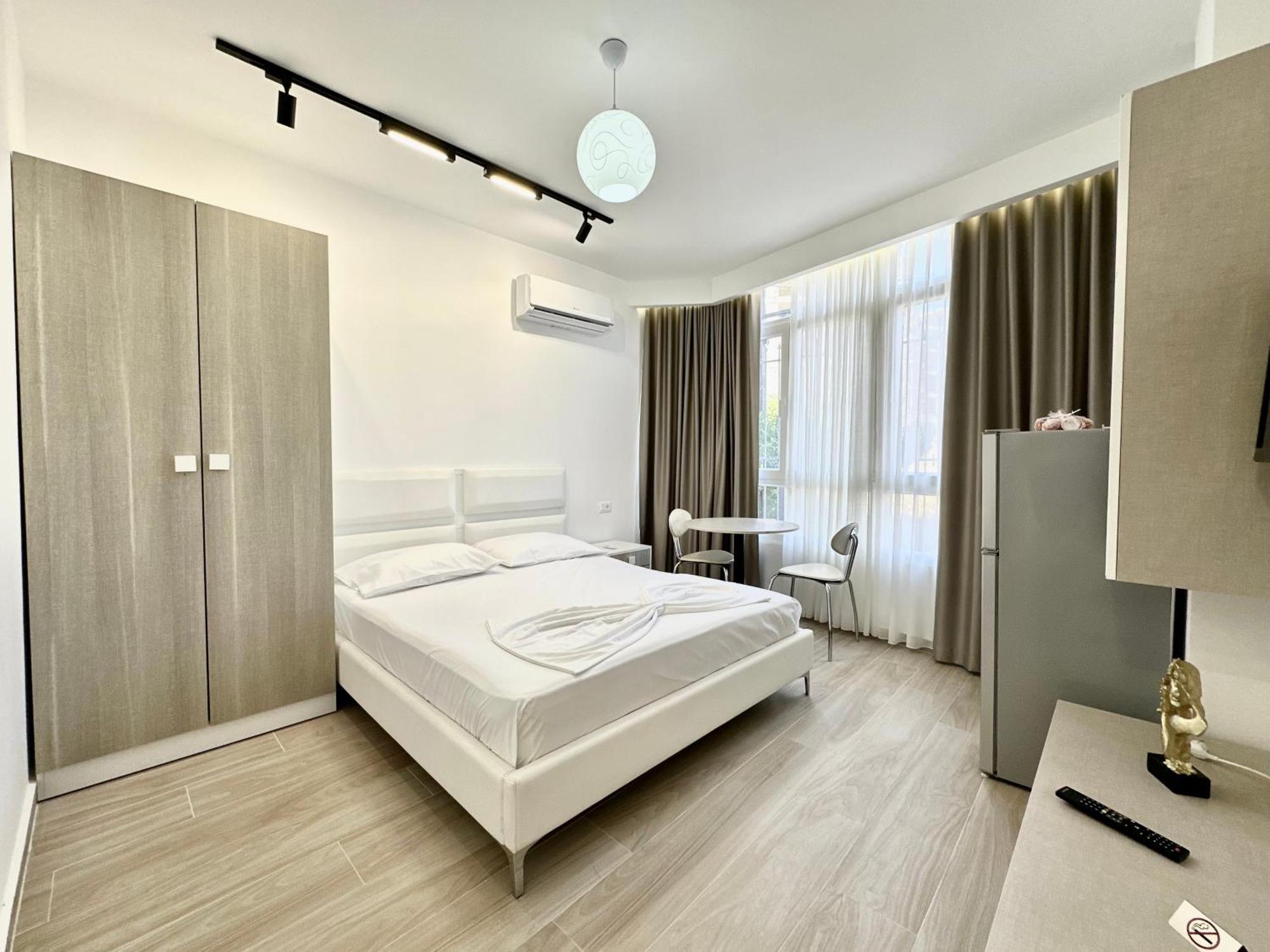 Al Mare Rooms Sarandë Exterior foto