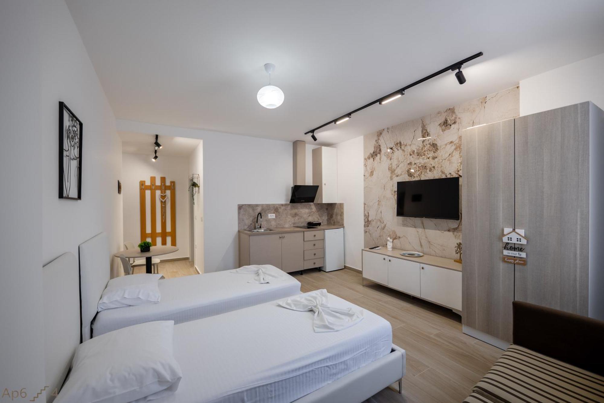 Al Mare Rooms Sarandë Exterior foto