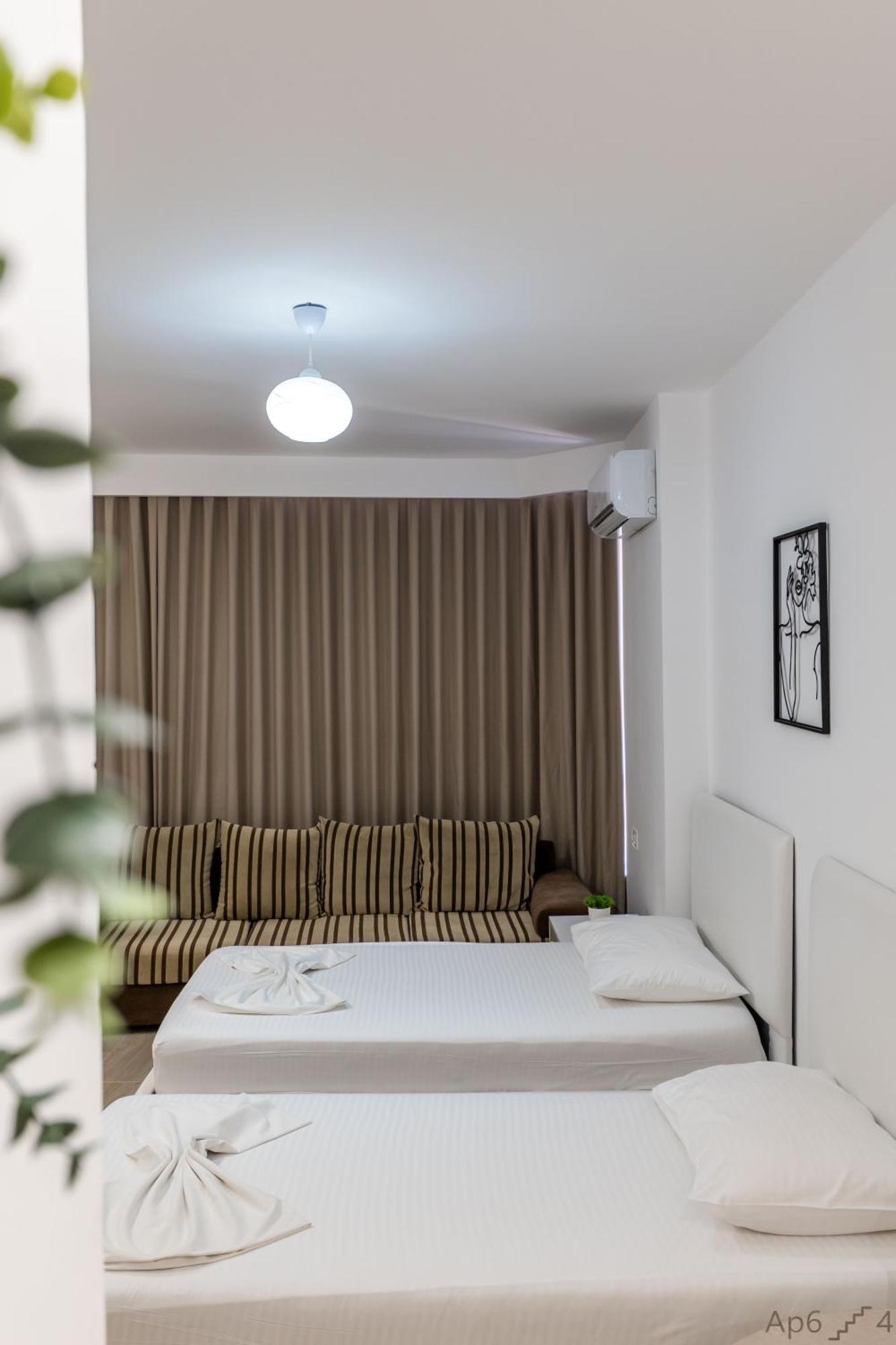 Al Mare Rooms Sarandë Exterior foto