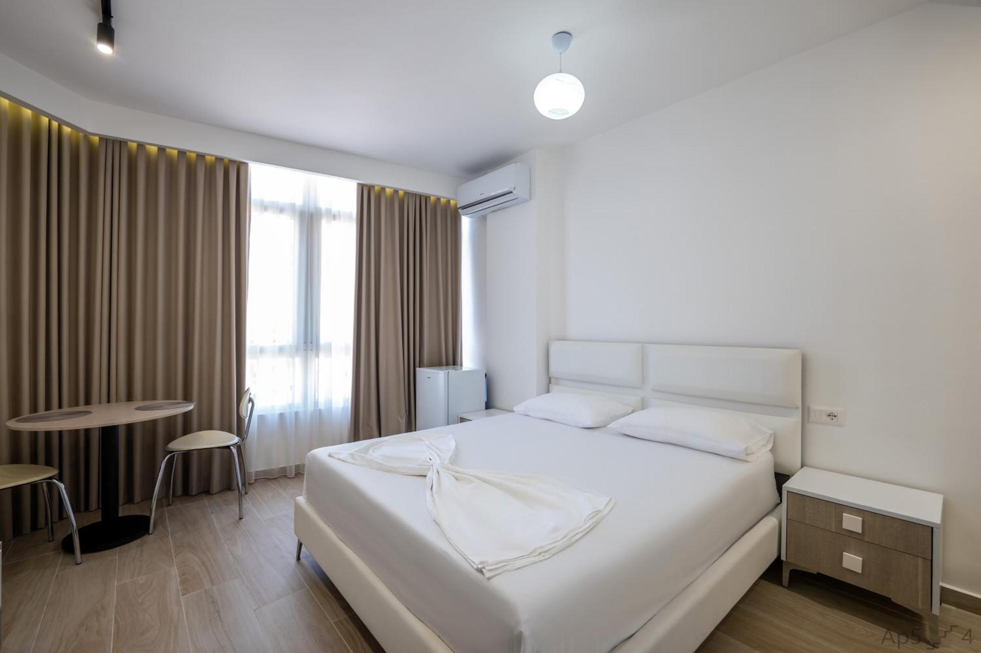 Al Mare Rooms Sarandë Exterior foto